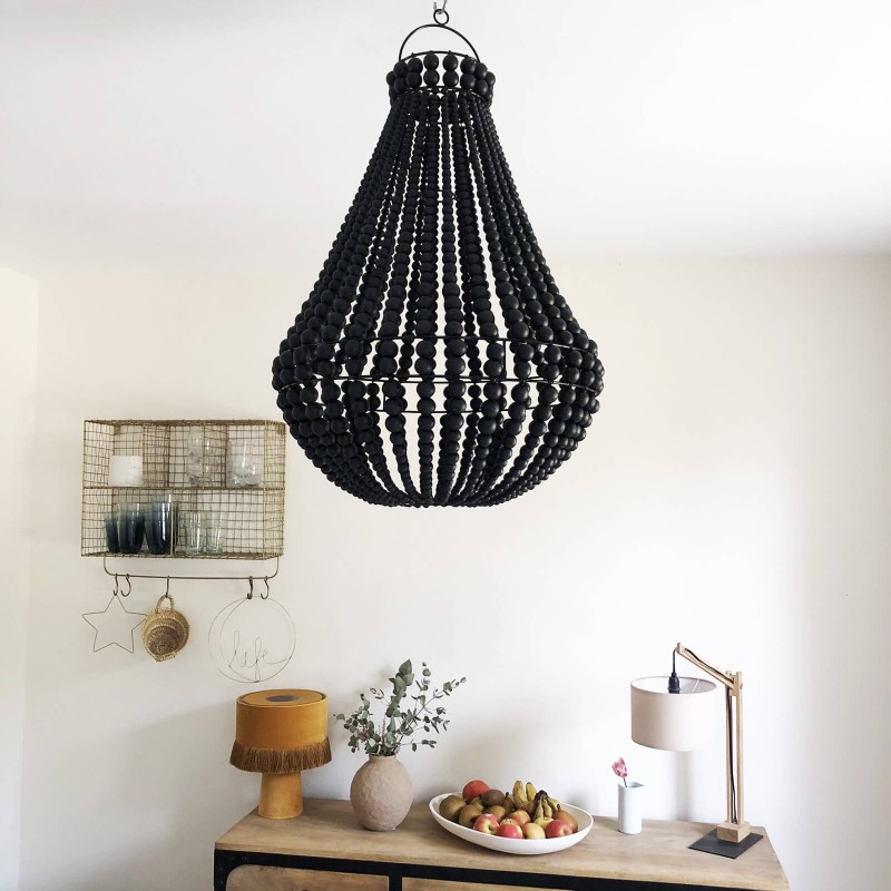 LUSTRE EN PERLES DE BOIS NOIR DIA.30 H.50CM LUSTRE EN PERLES DE BOIS NOIR DIA.30 H.50CM -